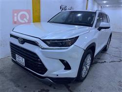 تۆیۆتا گراند هایلاندەر